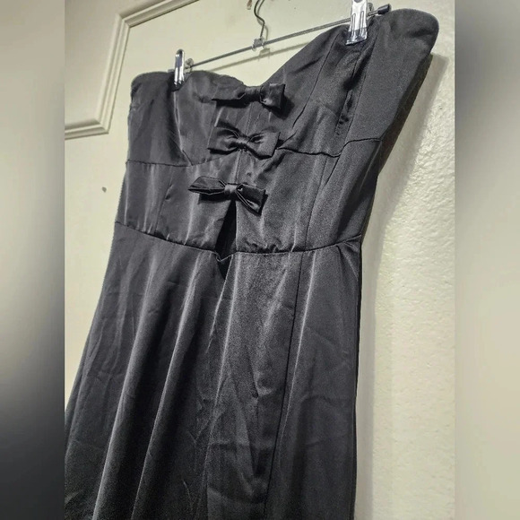 Lulu's Upscale Poise Black Satin Bow Strapless Maxi Dress Wedding Party Guest - Picture 9 of 12